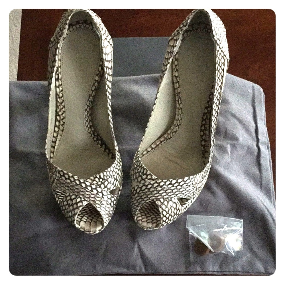 McQueen snake skin high heels size 6-6.5